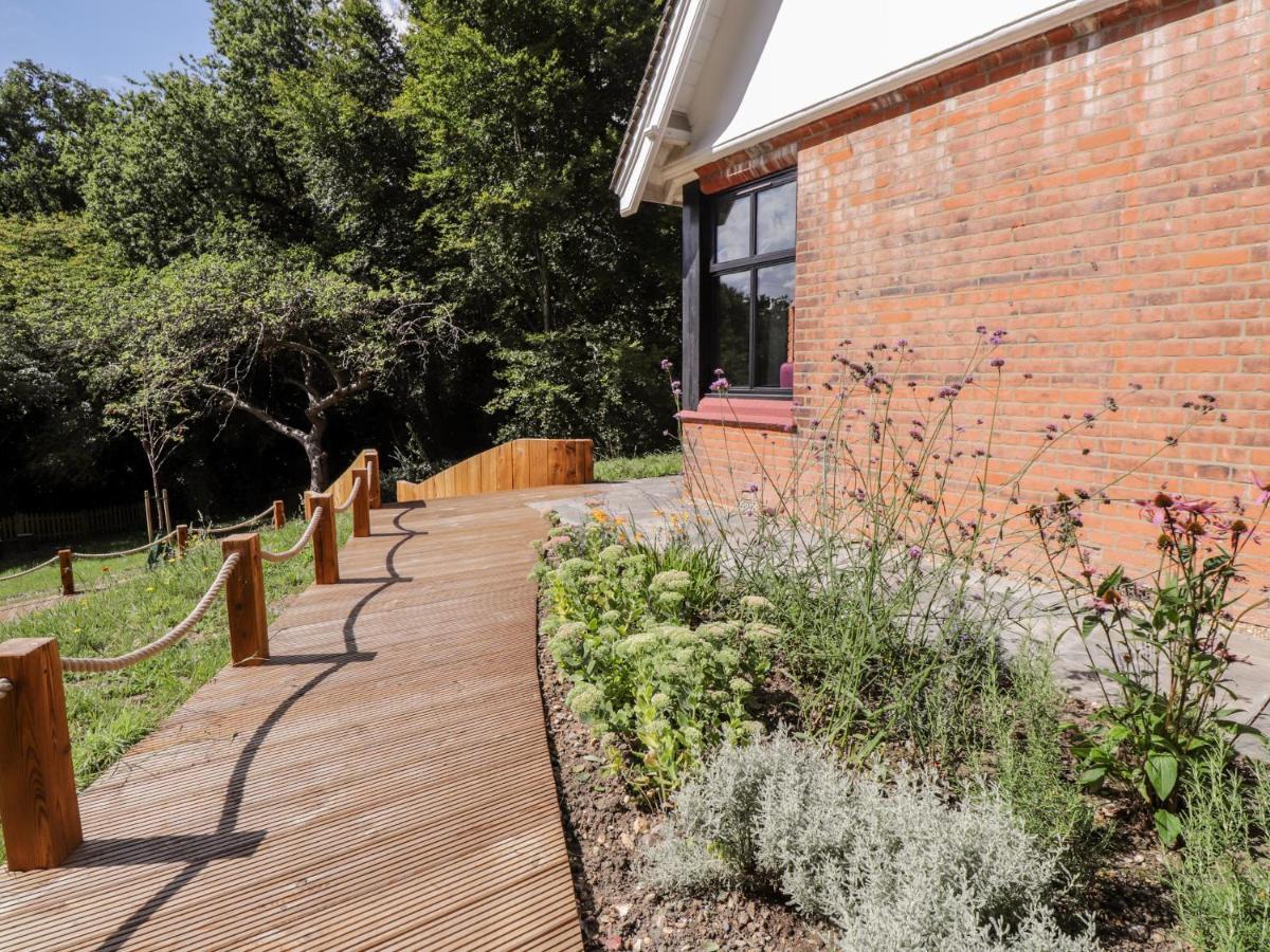 Baldwins Hill Cottage Loughton  Exterior photo